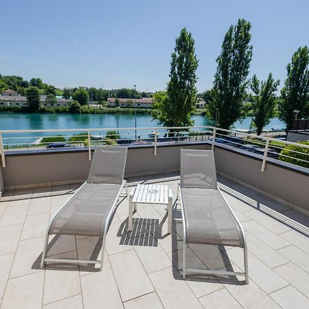 Aurora Aparthotel Peschiera del Garda Ngoại thất bức ảnh
